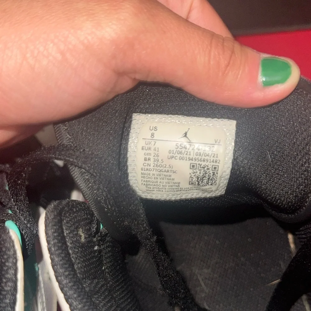 Air Jordan 1 Mid Tropical Twist - Picture 5 of 5
